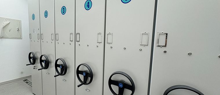 Compact manual layout · enterprise spare-parts room